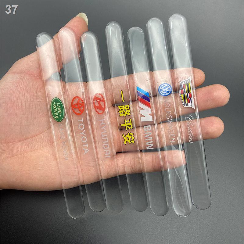 QDải cao su chống va chạm bên cửa xe, tay nắm giữa xe dính vào chân mày cản bánh gương chiếu hậu, dán keo cá nhân