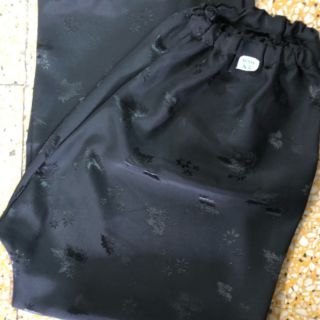 Quần gấm hoa cho bà