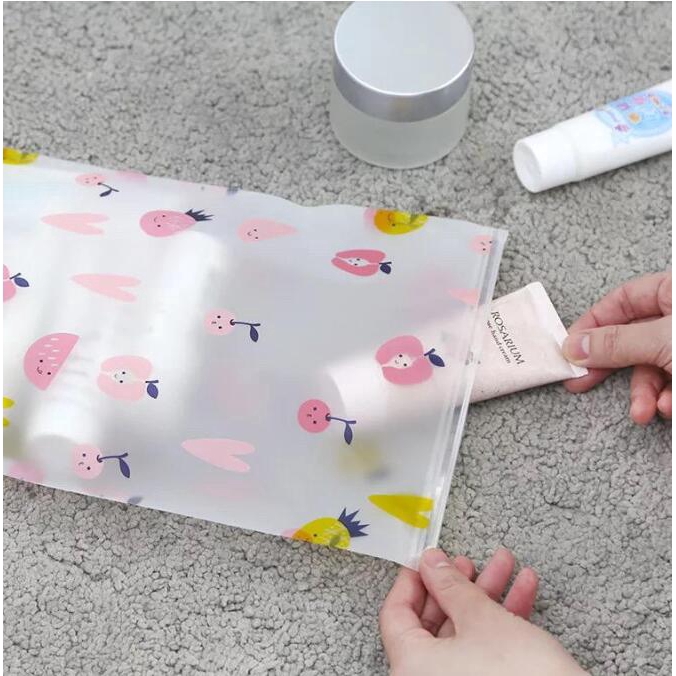 Túi Zip Mờ Trong Suốt Hình Trái Cây Đựng Đồ Du Lịch 1.bej