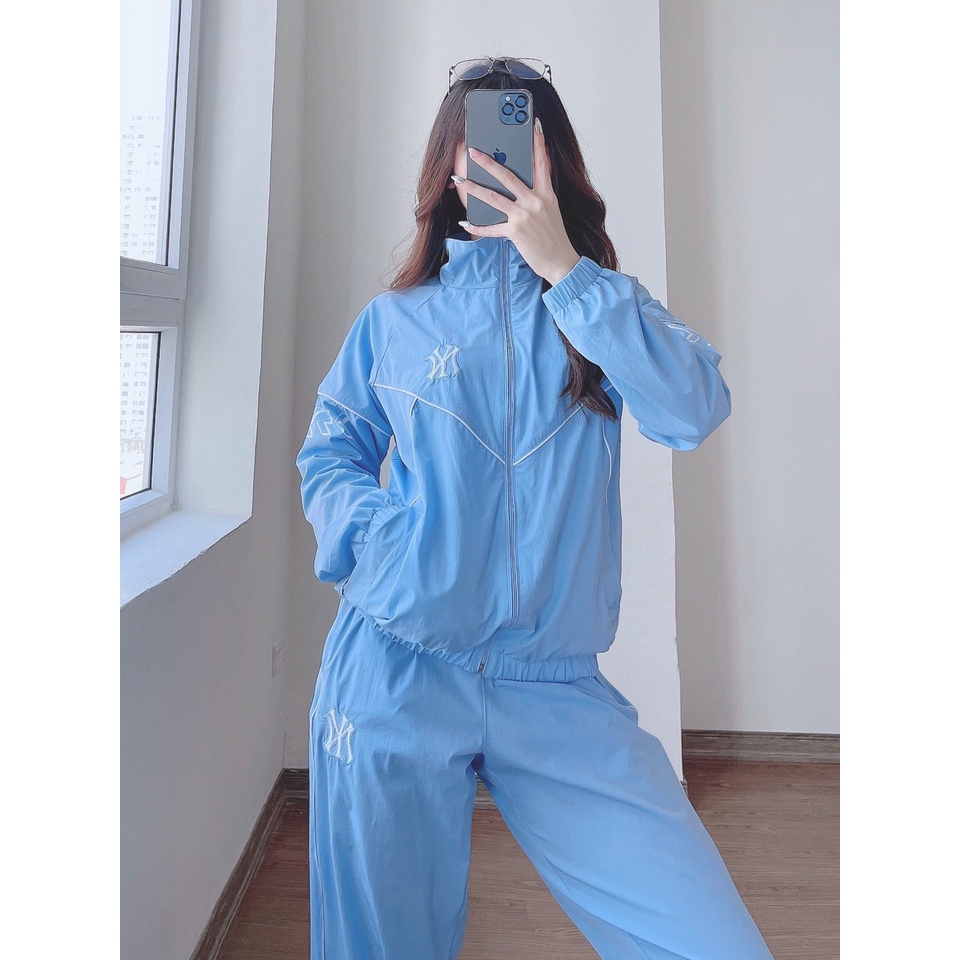 Set bộ gió nữ XANH 2 lớp ÁO LÓT LƯỚI N//Y, LƯNG SAU IN, NGỰC THÊU VIỀN. LOGO,KHOÁ TÚI QUẦN.