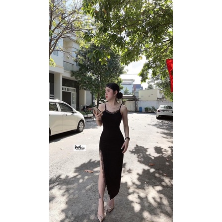 Váy body xẻ phối ren