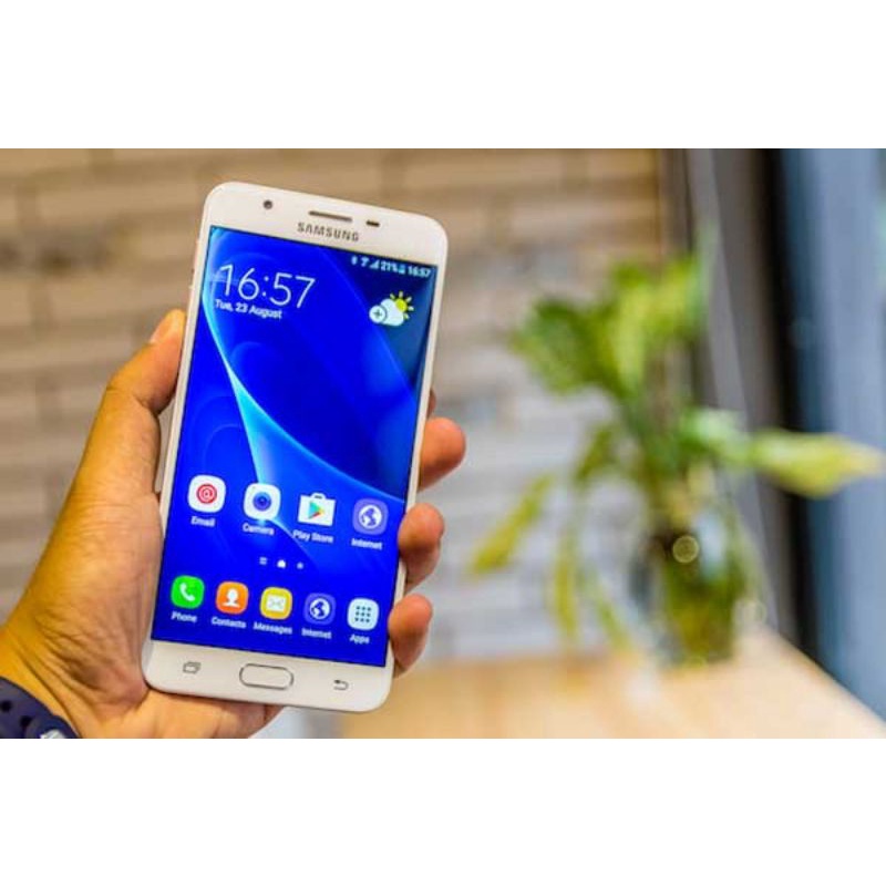 Điện thoại chính hãng samsung Galaxy j7 prime mới 99 %