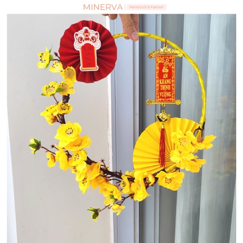 [TẾT 2023] Vòng hoa mai treo cửa trang trí Tết Quý Mão