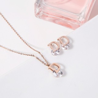 Bộ trang sức Titan chữ D