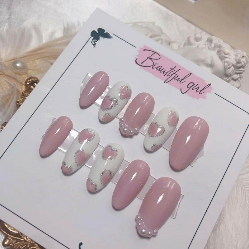 Nailbox tim gắn ngọc