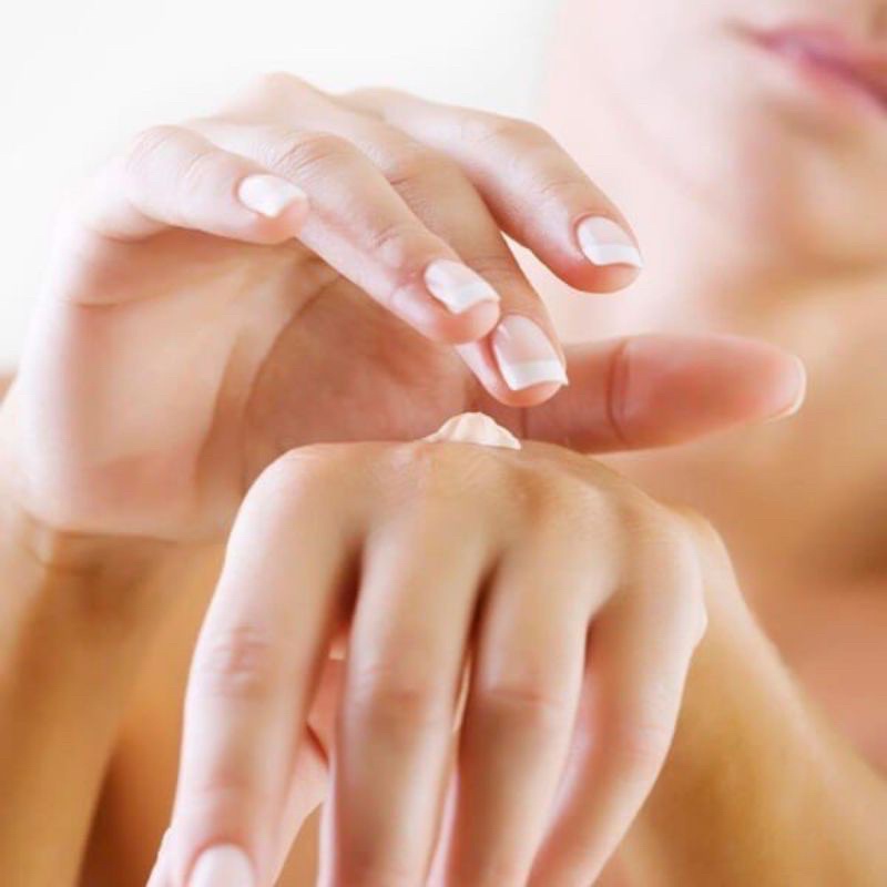 Kem Dưỡng Da Tay Và Móng VASELINE Thái Chính Hãng