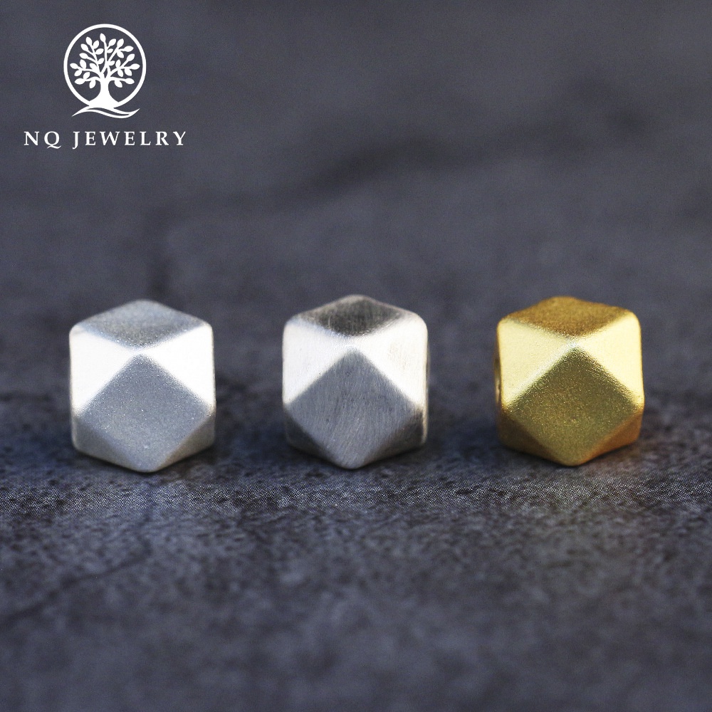 Charm bạc xỏ ngang kiểu hình học - NQ Jewelry