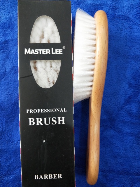 Lược Bàn Chải Chổi phủi tóc Barber Master Lee sang trọng, đẳng cấp cho salon barber shop nam nữ Cán Gỗ Lông trắng mềm