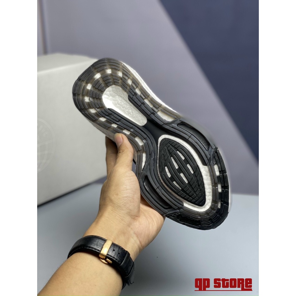 Giày Thể Thao Adidas Ultraboost 22