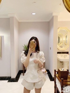 quần áo gửi phạm nhung