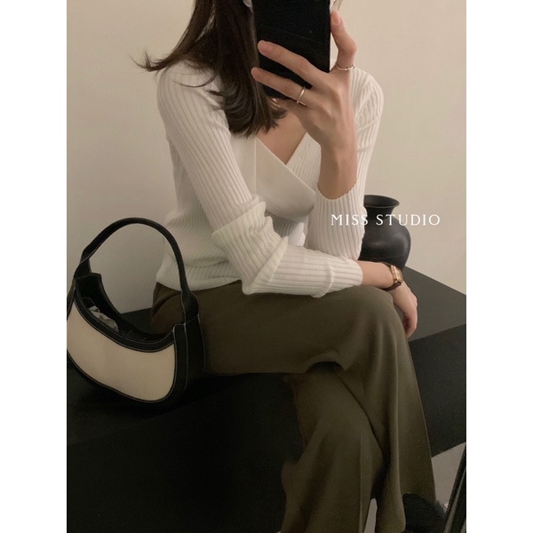 Áo len dài tay sọc tăm cổ chéo 2066