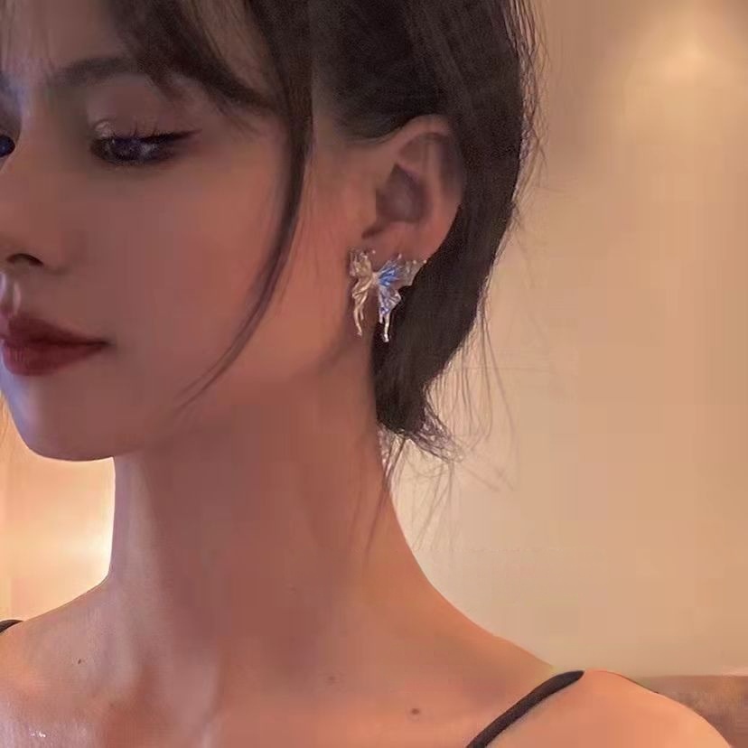 Bông Tai Hình Bướm Bằng Kim Loại Thời Trang Dành Cho Nữ