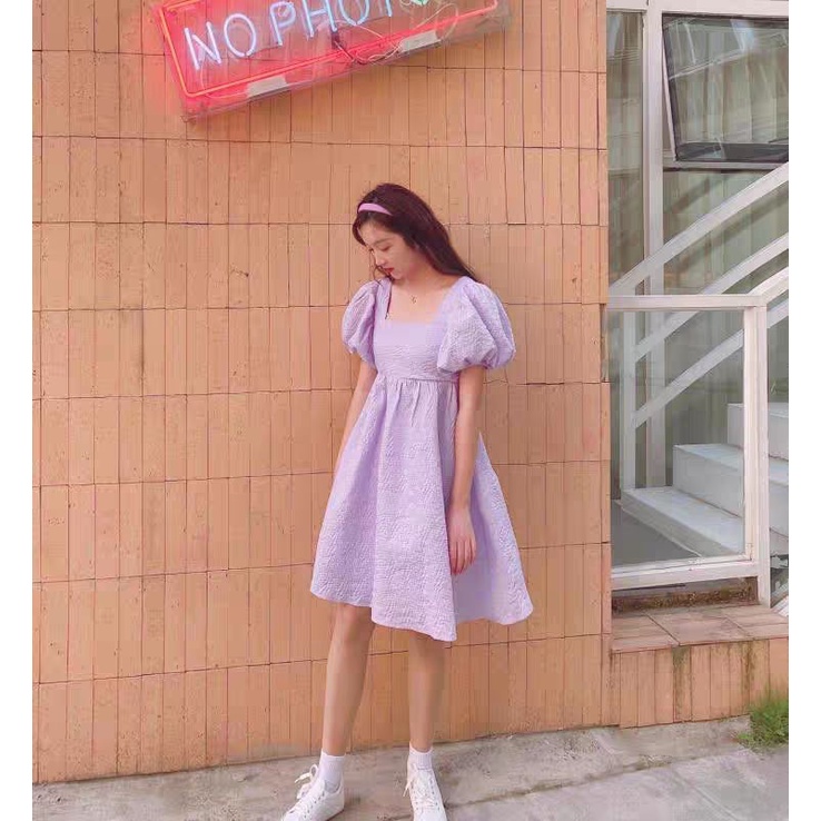 Váy babydoll công chúa bồng vai của Triệu Lộ Tư