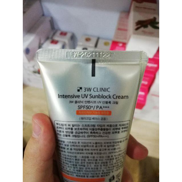 Kem chống nắng 3w Clinic Intensive UV Sunblock Cream SPF 50 Pa+++