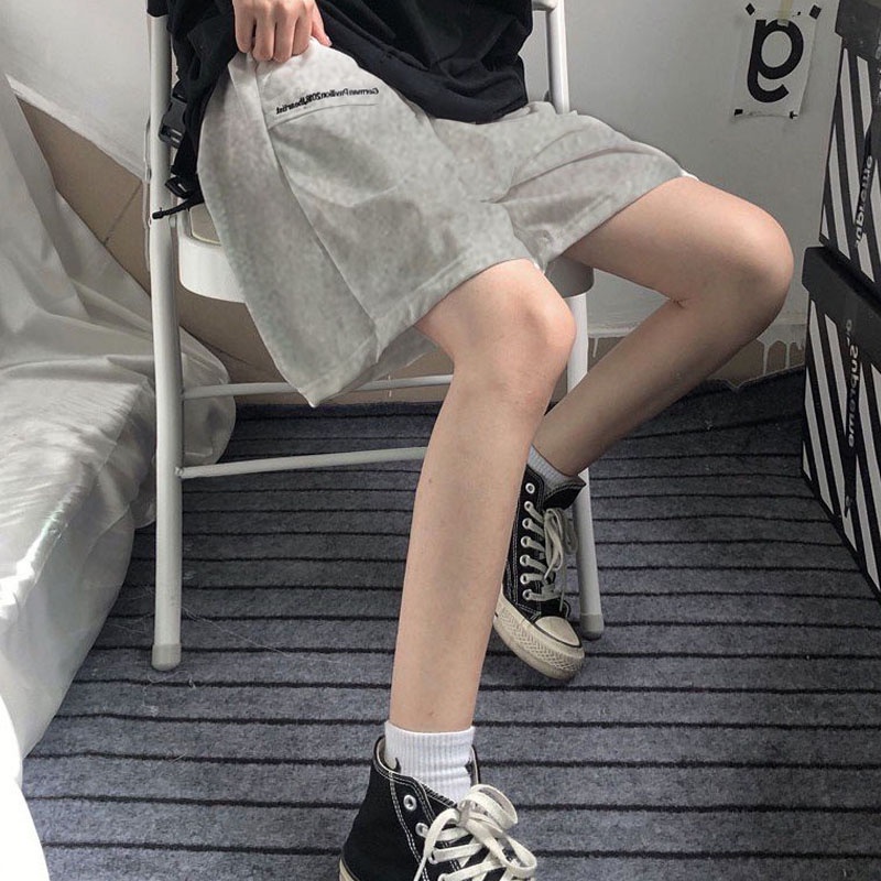 Quần đùi ngắn nam nữ Unisex, quần sooc nữ basic phong cách thể thao chất liệu cao cấp mềm mại thấm hút mồ hôi. VL8