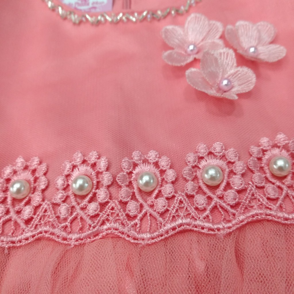 Đầm bé gái dễ thương