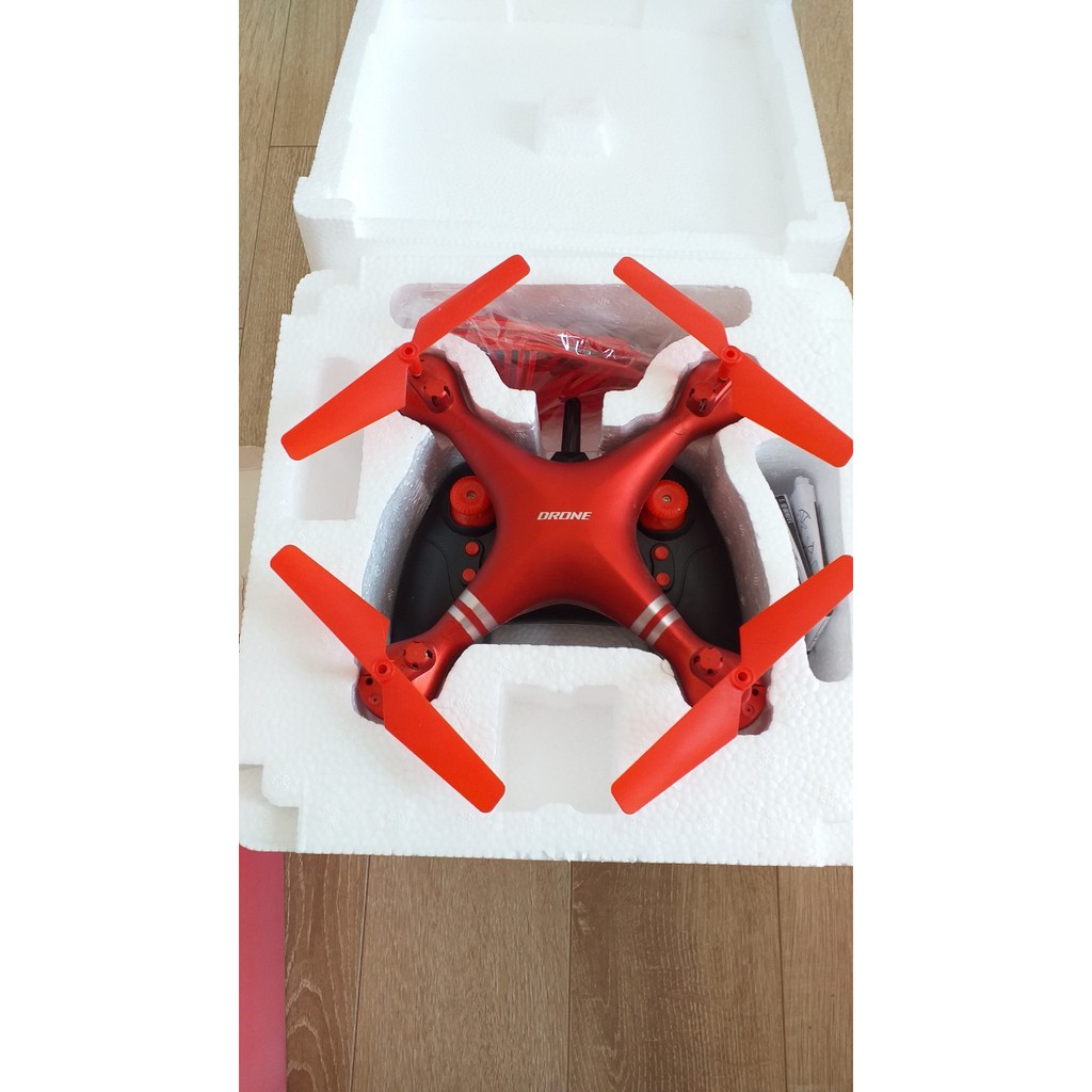 Máy bay Flycam KY101 có tay cầm điều khiển, camera, kết nối wifi với điện thoại