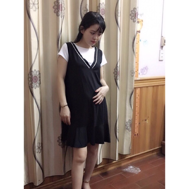 váy bầu yếm phối áo trắng chất cotton mát