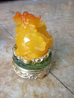 Tỳ hưu màu vàng