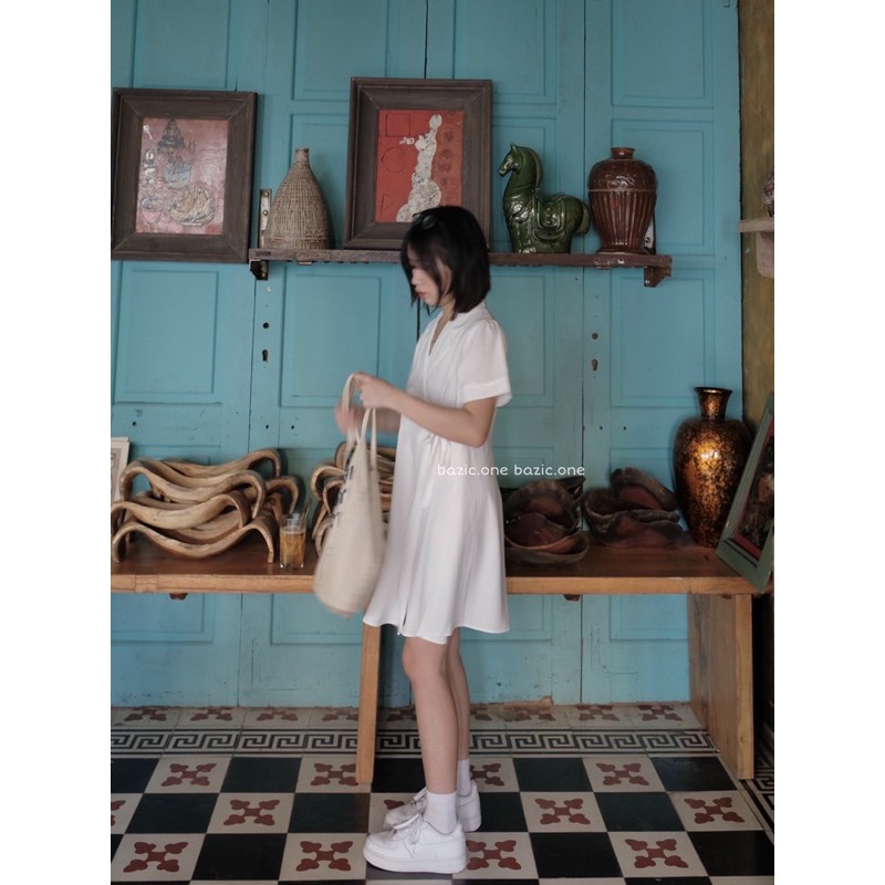 Váy cổ vest đắp chéo buộc nơ bên hông dáng ngắn Bazic one | BigBuy360 - bigbuy360.vn