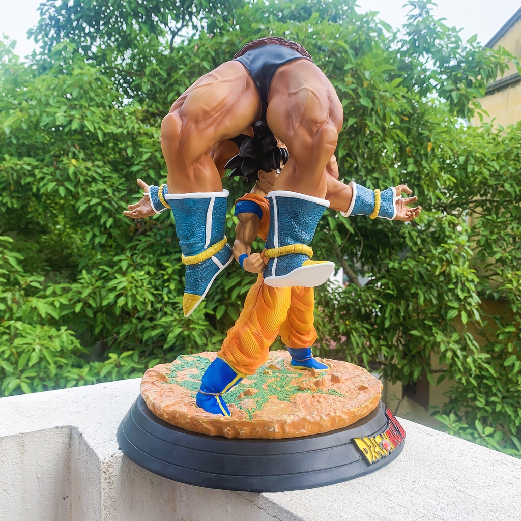 Mô hình songoku đại chiến nappa siêu hot