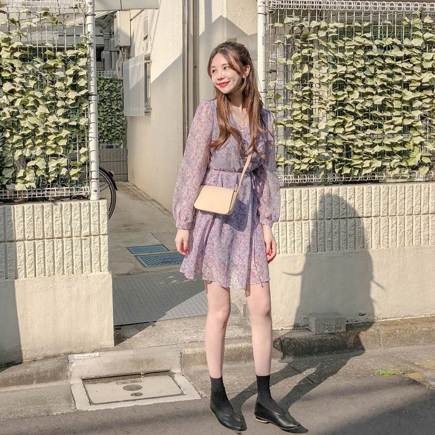 Đầm tay dài cổ chữ V họa tiết hoa nhí nữ tính