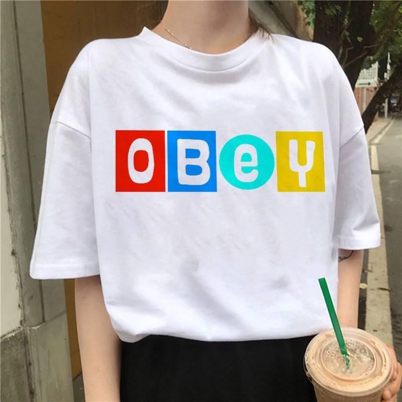 Áo thun cổ tròn dáng rộng in chữ obey đơn giản mới năm 2021