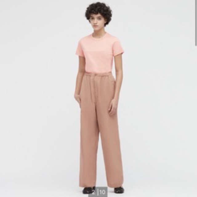 Áo chữ U chất làm mát uniqlo auth