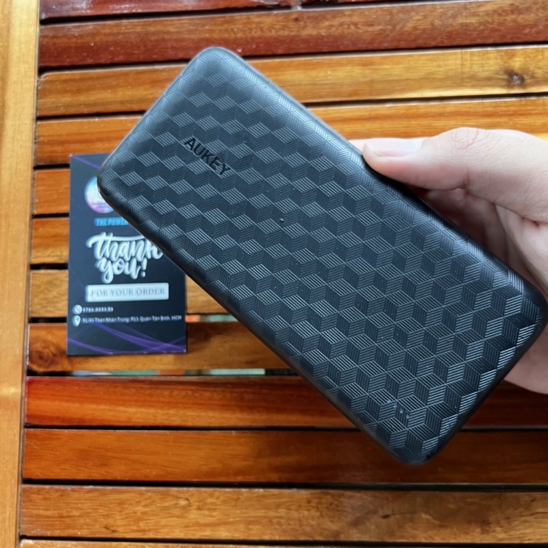 Sạc Dự Phòng Aukey PB-N93A 20000mAh Cổng USB-C Sạc Nhanh PD3.0 18W + USB-A QC 3.0 18W - Bảo hành 6 Tháng