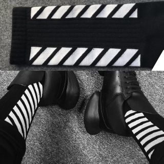 VỚ CAO OFF WHITE