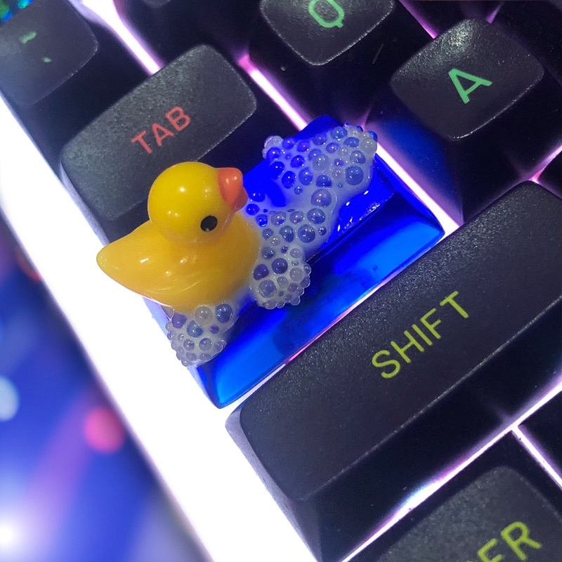 NÚT BÀN PHÍM / KEYCAP RESIN VỊT MŨ RUBBER DUCK