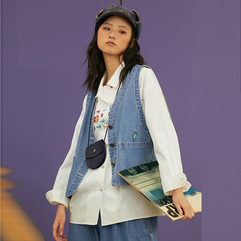 Áo Khoác Denim Sát Nách Dáng Rộng Thêu Họa Tiết Phong Cách Retro Cho Nữ | BigBuy360 - bigbuy360.vn