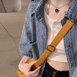 Áo sơ mi denim tay ngắn thiết kế trẻ trung cá tính