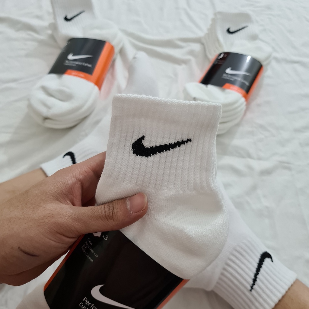 Combo 4 đôi tất Thể thao Nike trung cổ Drifit