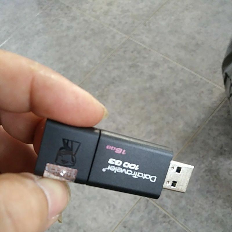 USB Kingston 16gb chính hãng Viết Sơn phân phối, tem laser 7 màu chống giả.