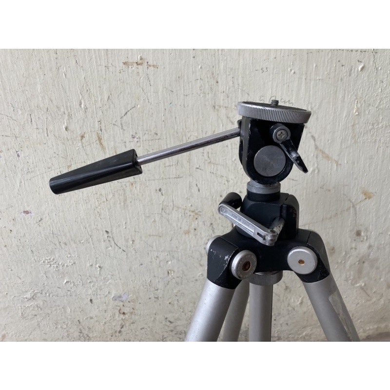 Chân máy ảnh full Kim loại