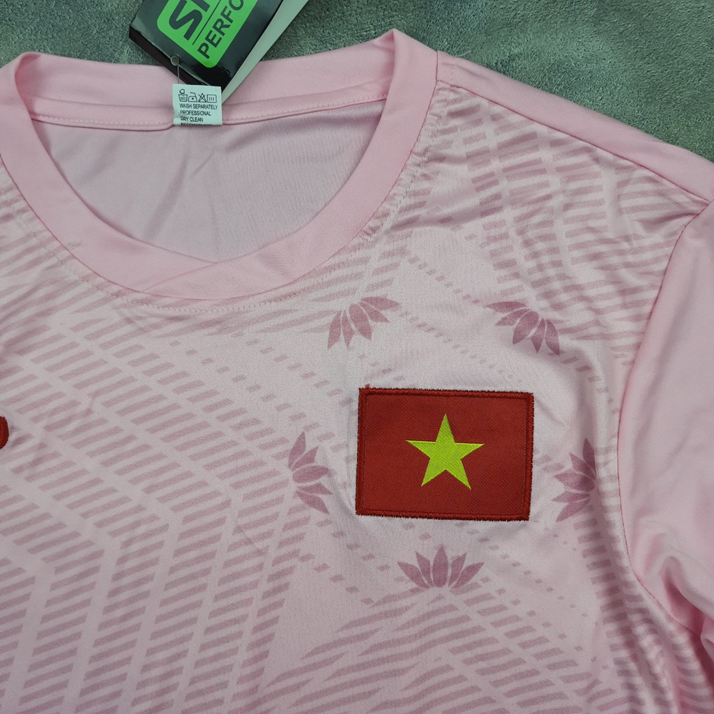 (MỚI NHẤT) QUẦN ÁO BÓNG ĐÁ ĐỘI TUYỂN VIỆT NAM HỒNG 2020 CHẤT THUN LẠNH CAO CẤP | BigBuy360 - bigbuy360.vn