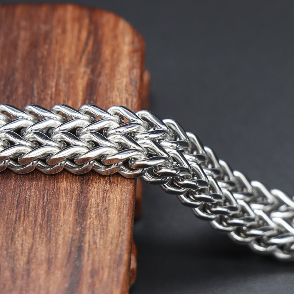 Vòng đeo tay/lắc tay nam dây xích bằng thép titan 316L cao cấp khóa cài nam châm đảm bảo chất lượng
