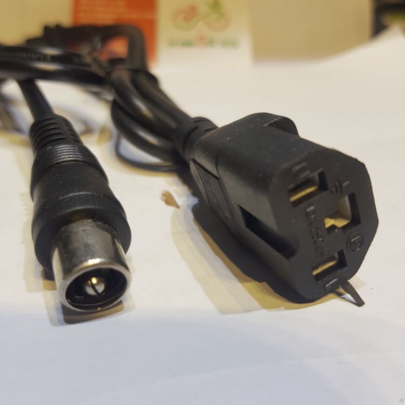 Dây Sạc DC Xe Đạp Điện - Xe Máy Điện, Đầu Vuông, Đầu Tròn Electric Bike GIA HUY
