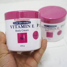 KEM DƯỠNG ẨM VITAMIN E PINK