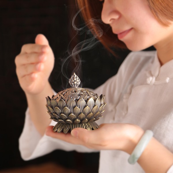 Trầm Hương - Lư Đốt Trầm hương ,shop Diệu Tâm mã lư dứa