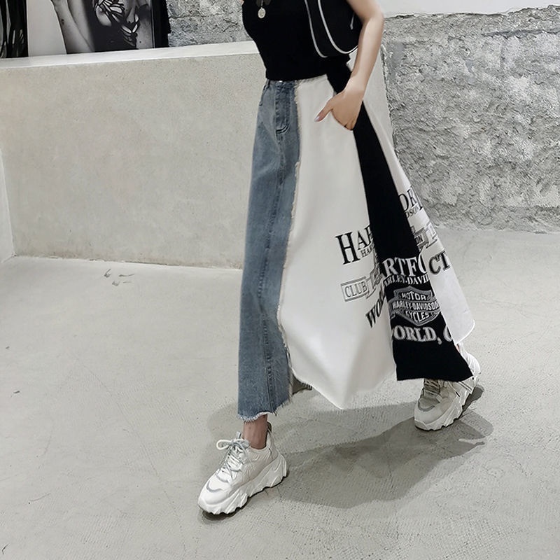 [LININ] Chân Váy Denim Lửng Eo Cao Vừa Vặn Ghép Mảnh Ghép Mảnh Ghép Vải In Chữ Thời Trang Phong Cách Mùa Hè