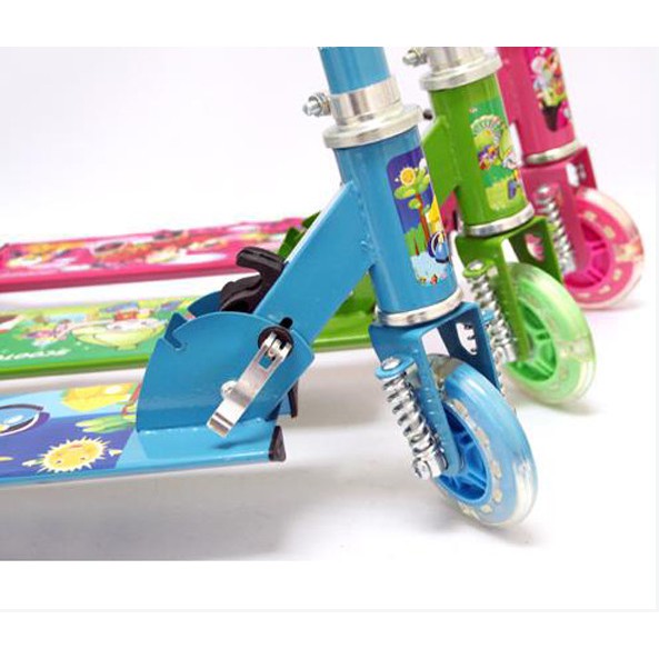 Xe trược Scooter 3 bánh phát sáng. Xe Trượt Scooter giá rẻ, tải trọng 80kg. Xe Dành Cho Bé Yêu