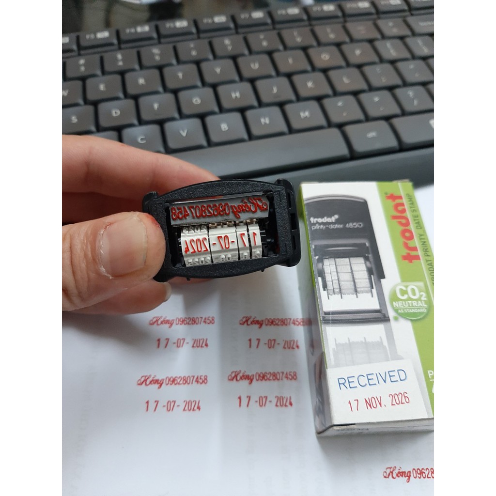 Dấu ngày tháng năm + nội dung phía trên