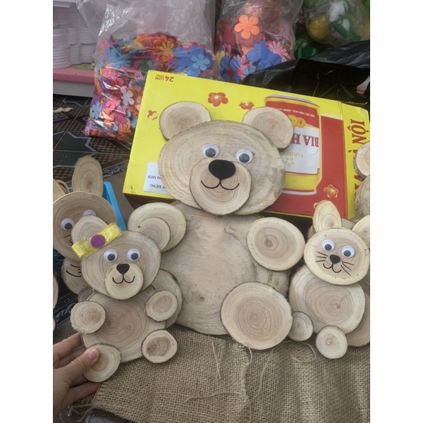 Con vật ghép bằng khoanh gỗ