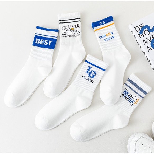 Vớ cotton cao cổ thể thao Nam Nữ phong cách trẻ trung, cá tính, năng động.