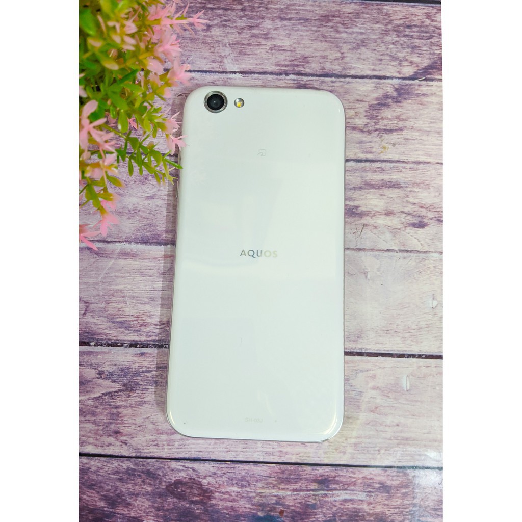 Điện thoại Sharp Aquos R Shv39,ram4/64,chipS835,5.3",2K | BigBuy360 - bigbuy360.vn