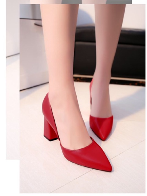 Giày cao gót vuông 7p 1/2 công sở màu đỏ óng ả hở hông