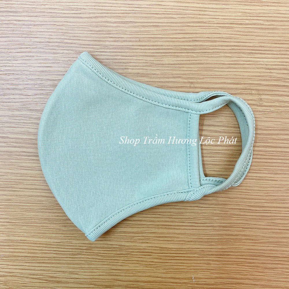 Combo 4 cái - Khẩu Trang Vải Cotton Cao Cấp - Màu Đen Huyền Bí | BigBuy360 - bigbuy360.vn