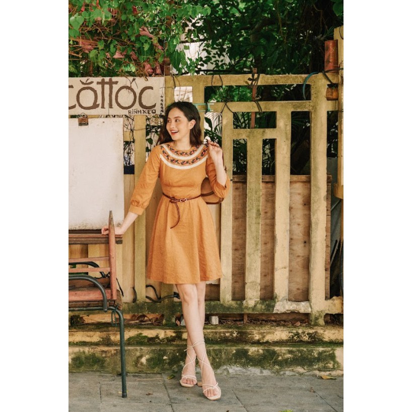 Váy đuôi cá vàng thêu peony đỏ ADORE DRESS 0VA1075